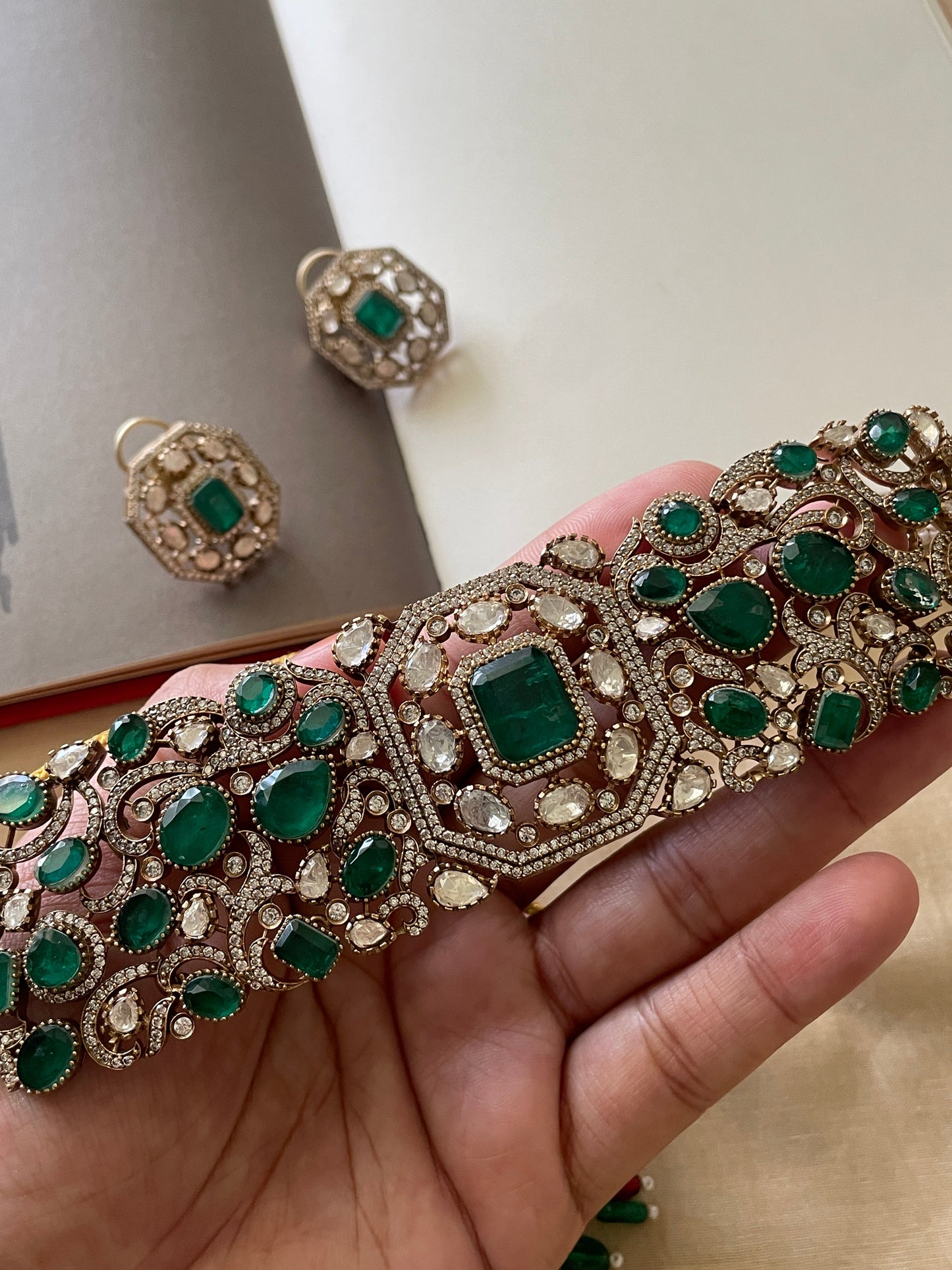 Shanta Regal Emerald Polki Choker Necklace Set