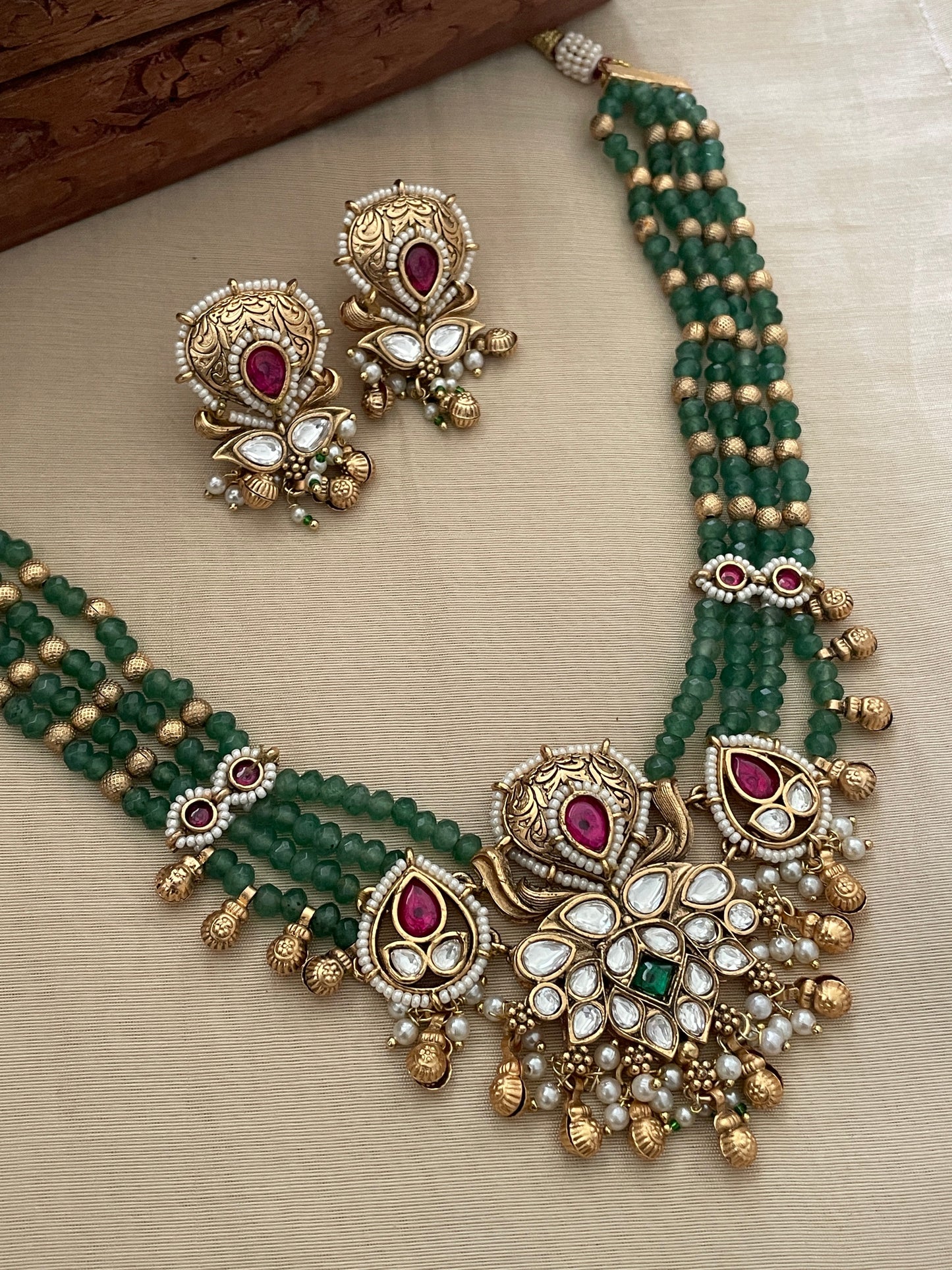 Ahalya Emerald Polki Antique Necklace Set