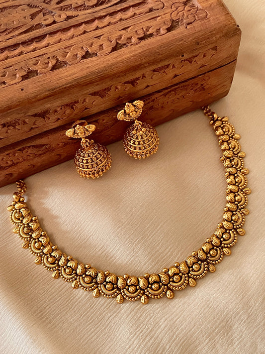 Tripura Antique Necklace Set