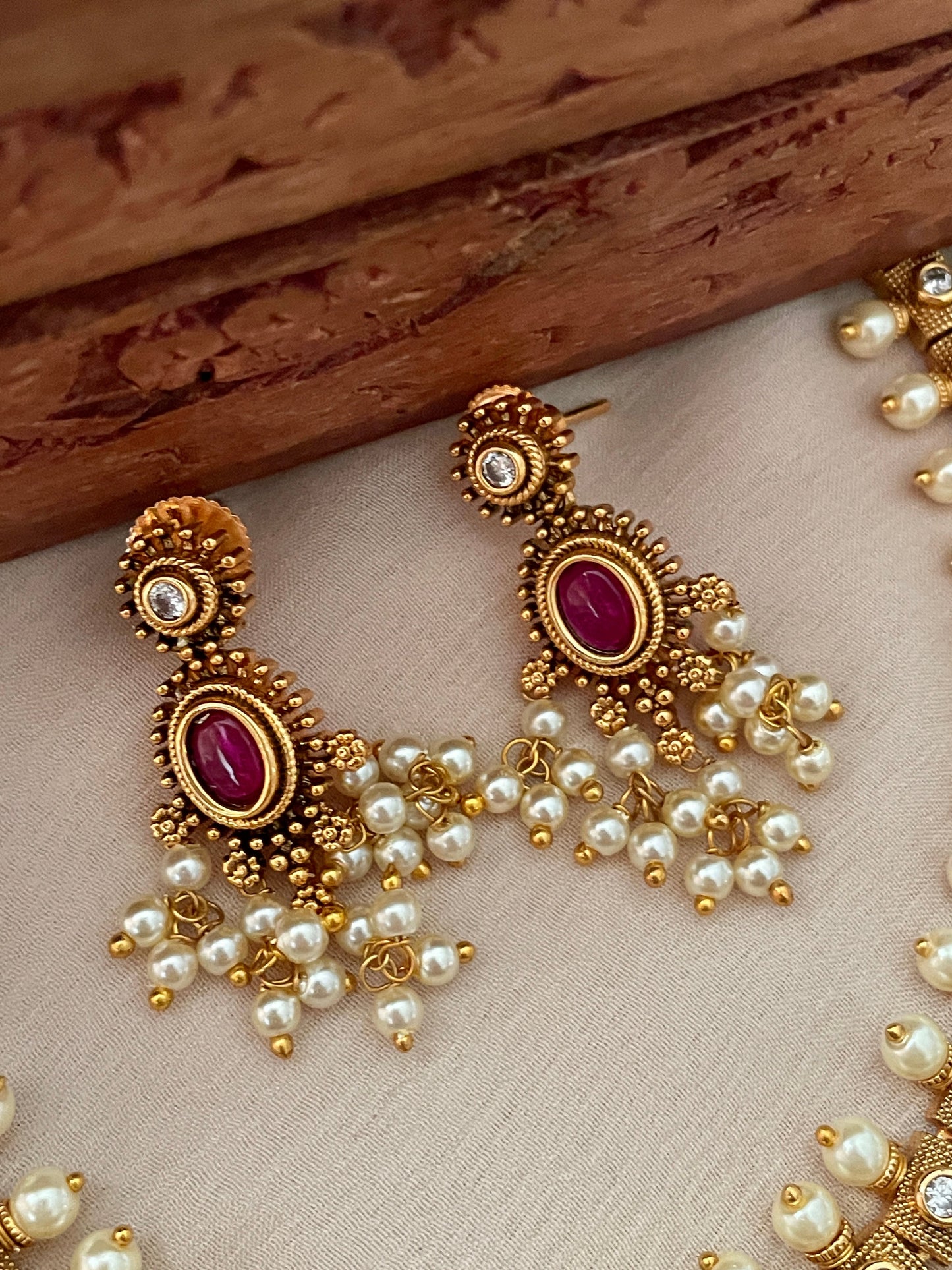 Sridevi Navratna Pearl Necklace Set