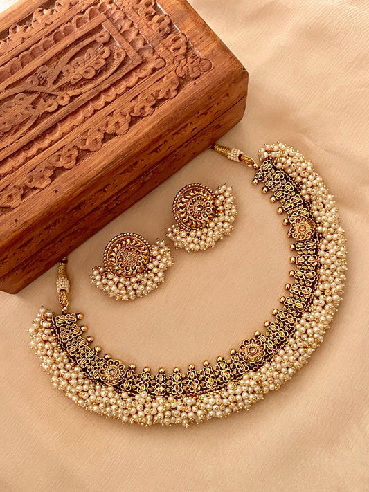 Yagni Antique Pearl Necklace Set