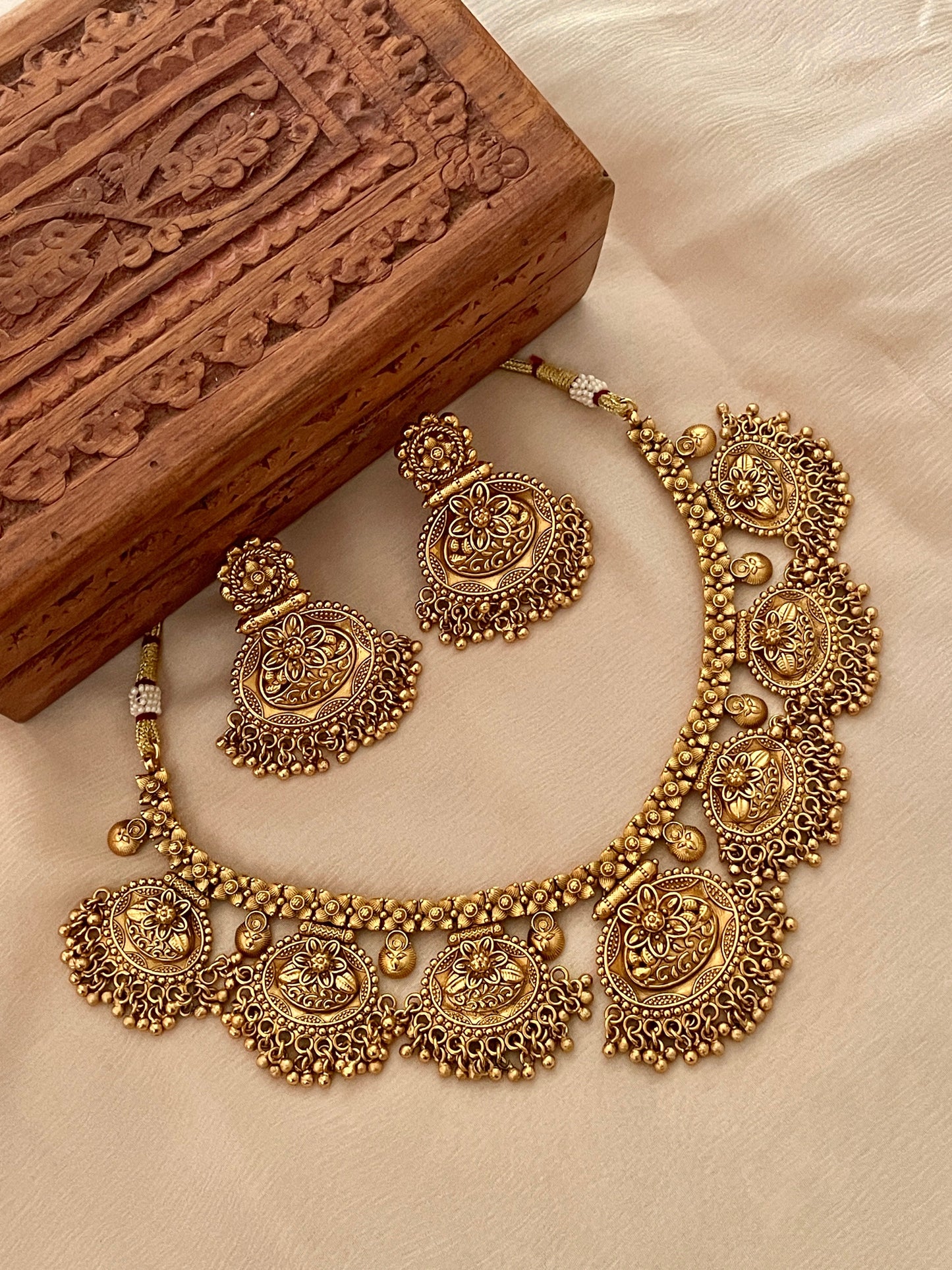 Mandira Temple Antique Necklace Set