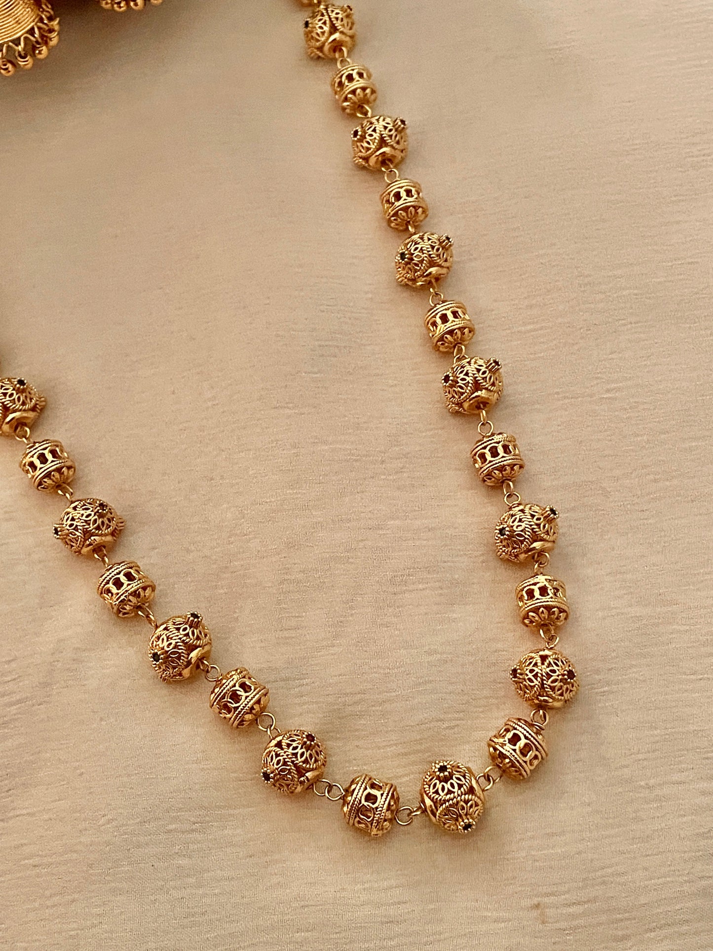 Lata Long Necklace Set