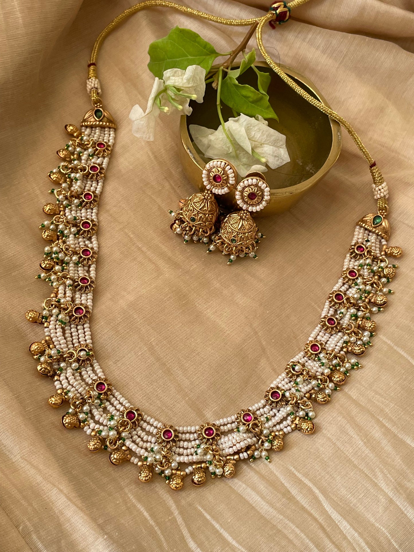 Grace Pearl Necklace Set