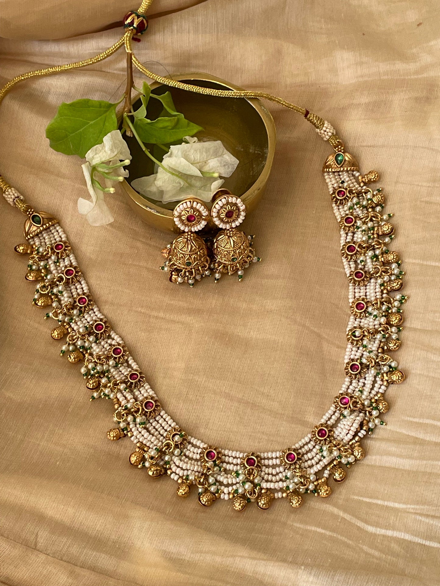 Grace Pearl Necklace Set