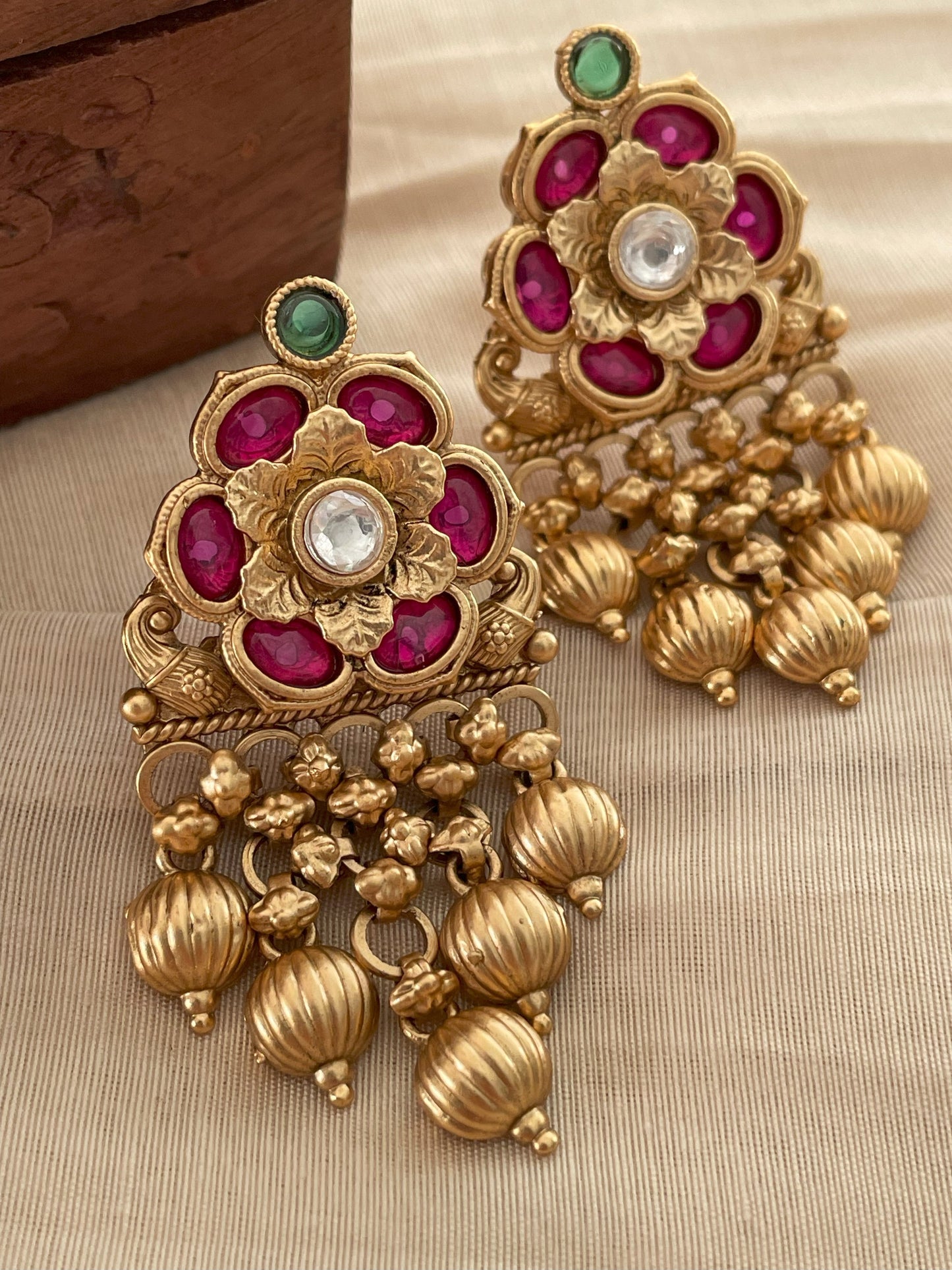 Dina Antique Flower Earrings