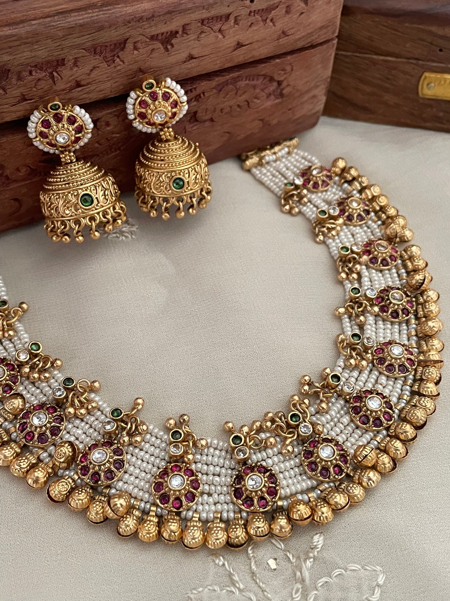 Gulshan Pearl Necklace Set