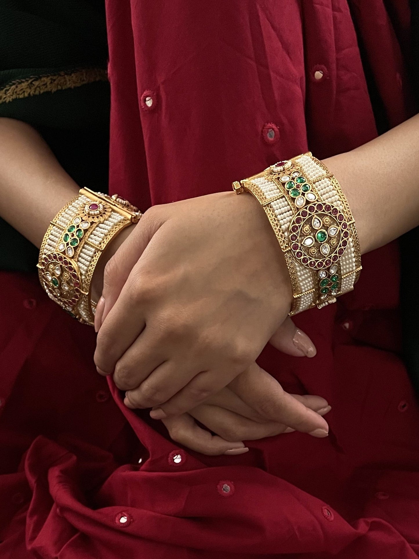 Maharani Neera Antique Openable Gold Finish Bangle- Single