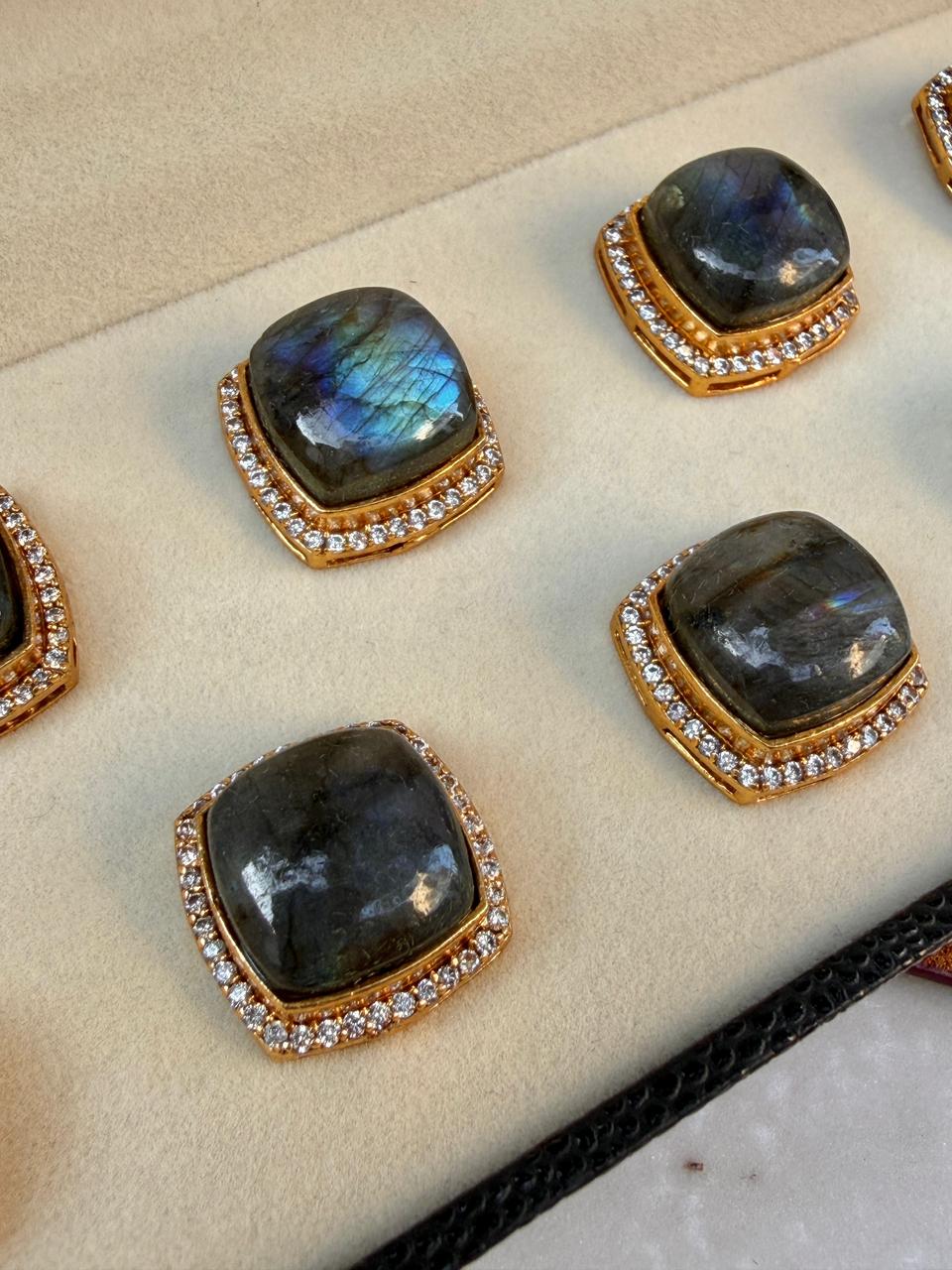 Apex Button Set