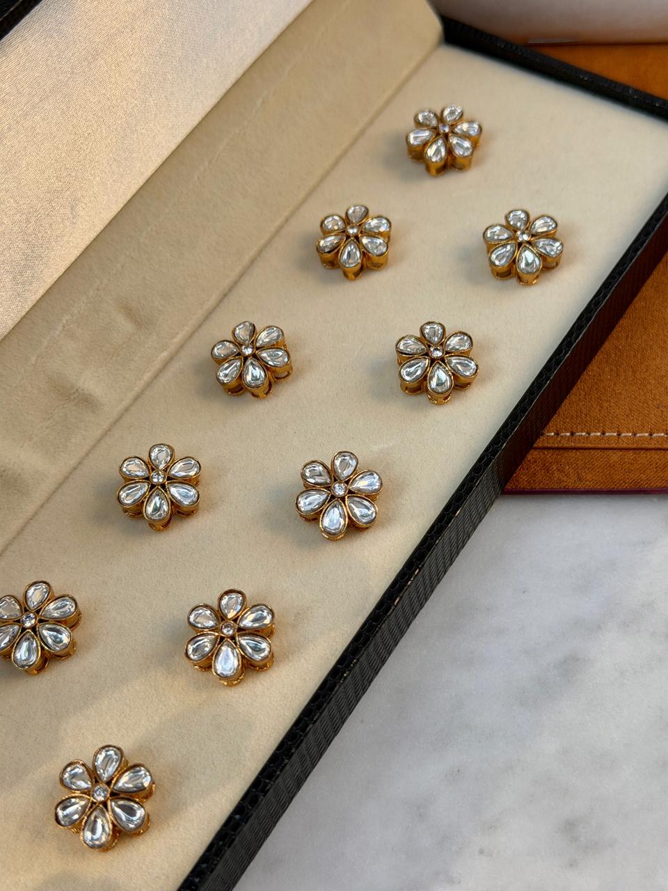 Royal Bloom Button Set