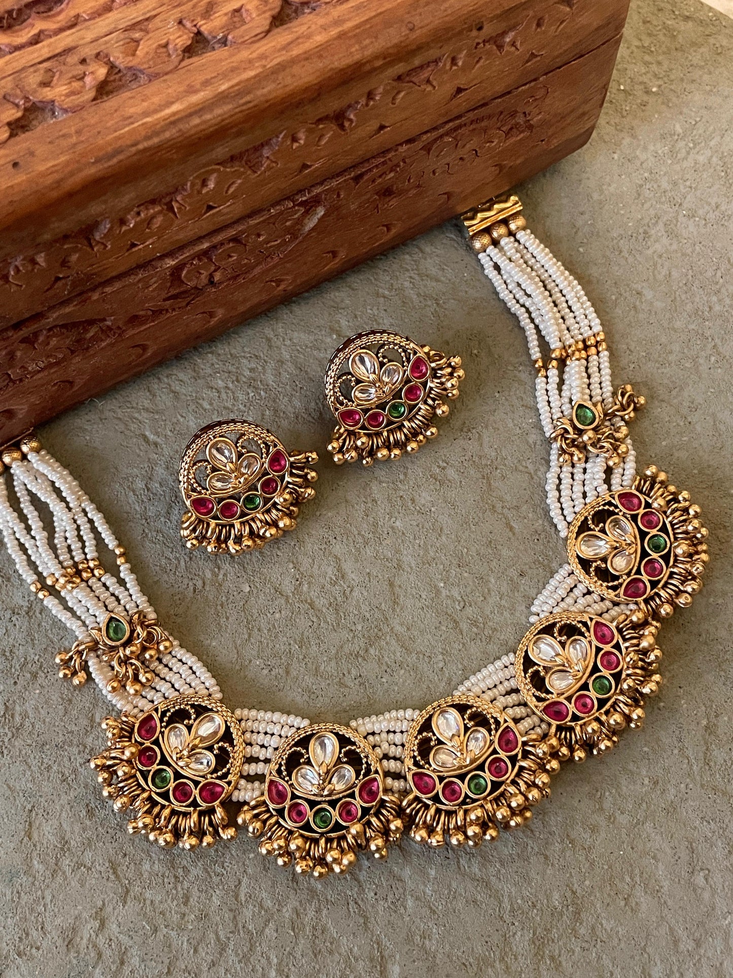 Shubhangi Antique Pearl Necklace Set