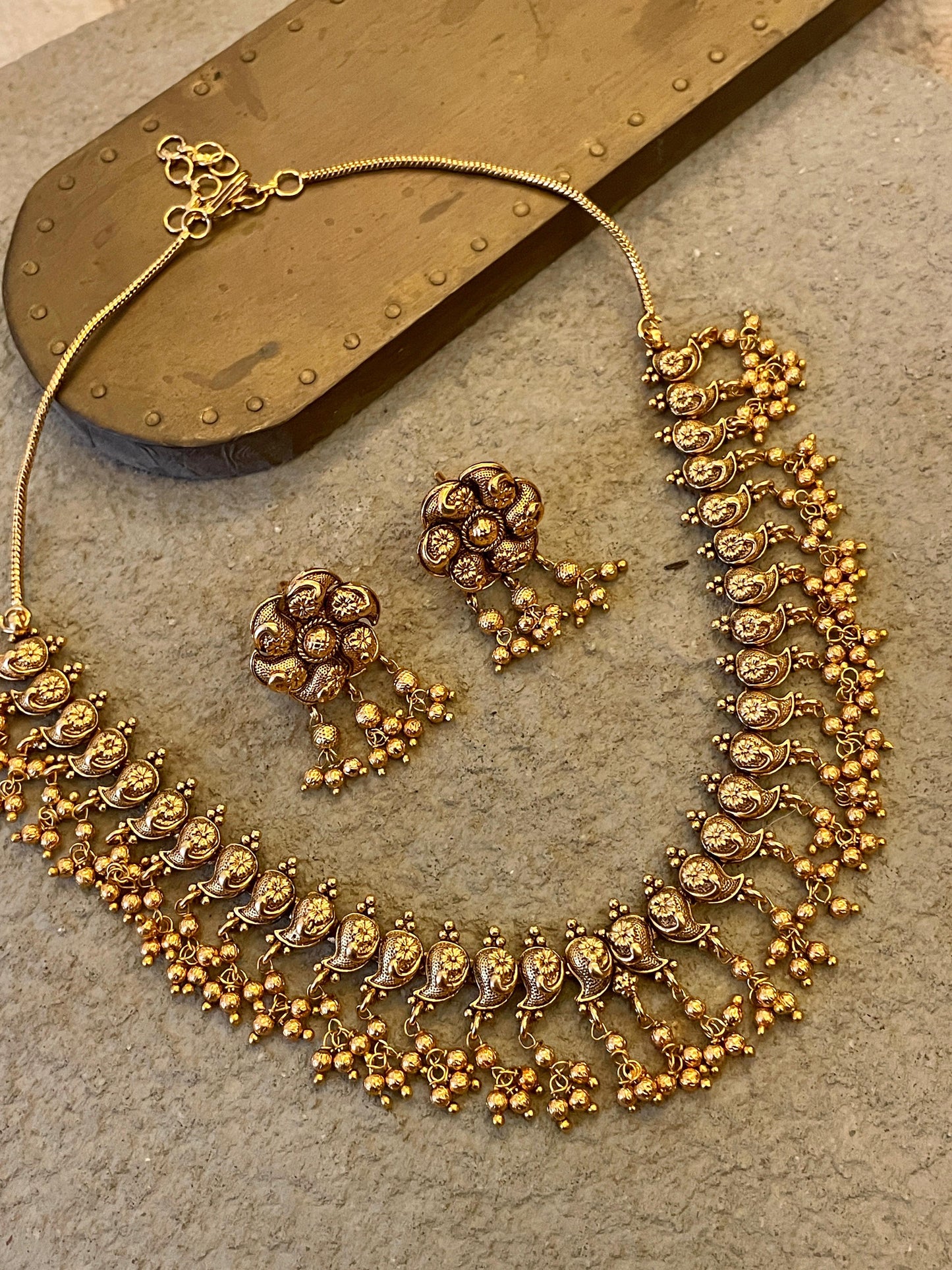 Mahadevi Antique Temple Necklace Set